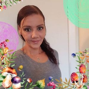 Meet your Posher, Michele